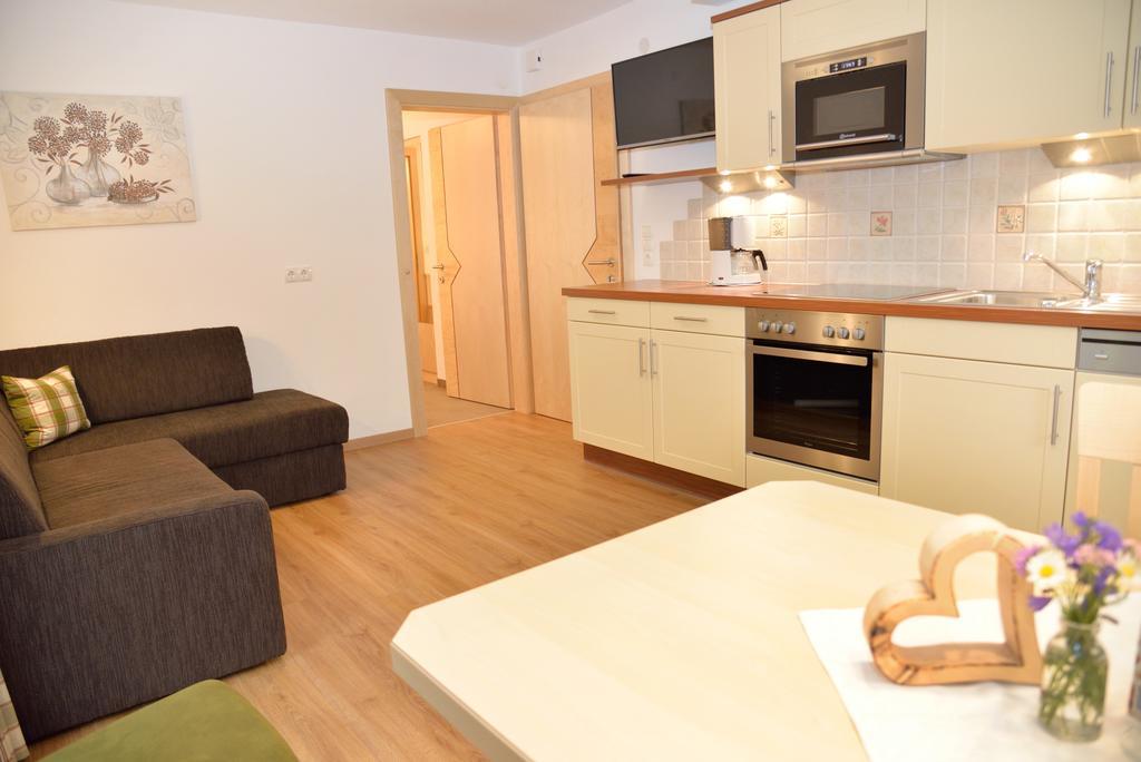 Haus Edring Apartment Tux Phòng bức ảnh