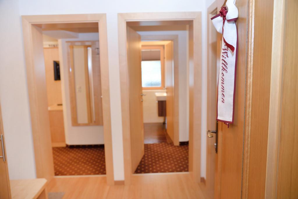 Haus Edring Apartment Tux Phòng bức ảnh