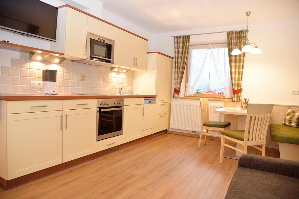 Haus Edring Apartment Tux Phòng bức ảnh
