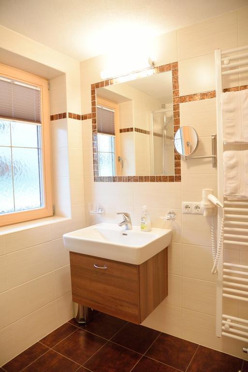 Haus Edring Apartment Tux Phòng bức ảnh